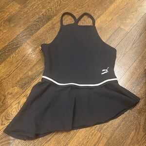 Puma asymmetrical tank